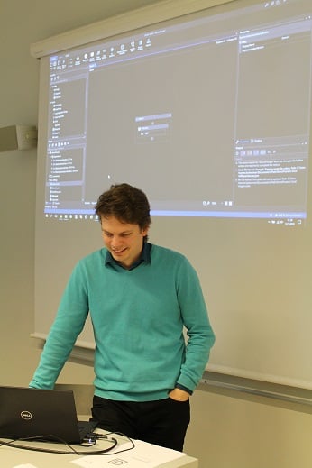 Tuomas ohjelmistorobotiikka -kurssilla.jpg
